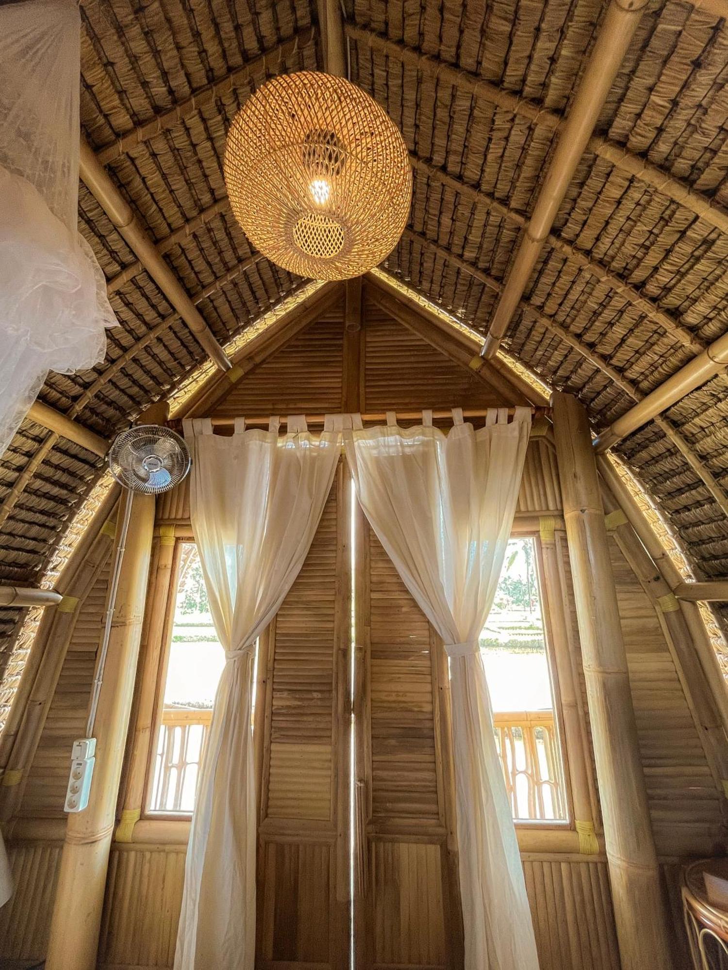 Kawig Bamboo House - Ricefield View, Eco Bamboo Home Tampaksiring ภายนอก รูปภาพ
