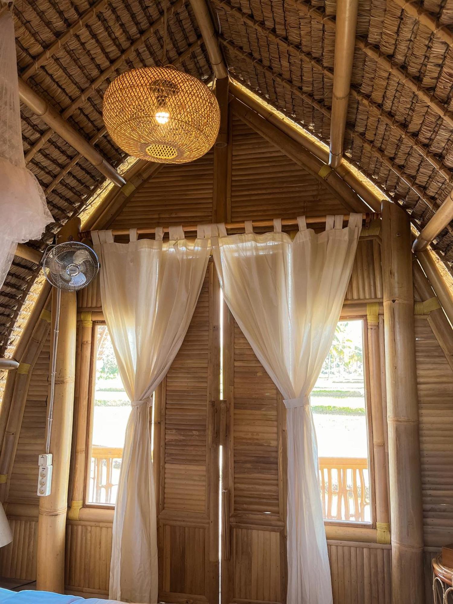 Kawig Bamboo House - Ricefield View, Eco Bamboo Home Tampaksiring ภายนอก รูปภาพ