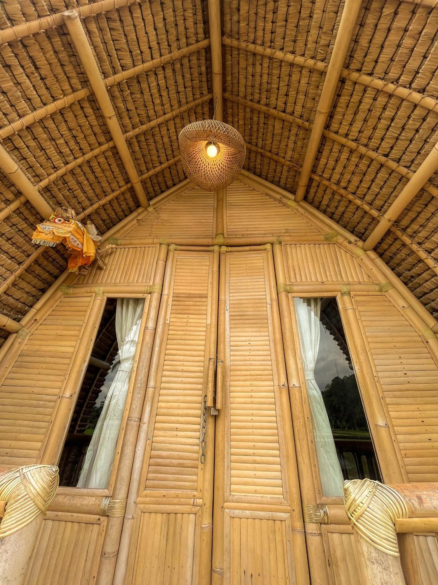 Kawig Bamboo House - Ricefield View, Eco Bamboo Home Tampaksiring ภายนอก รูปภาพ