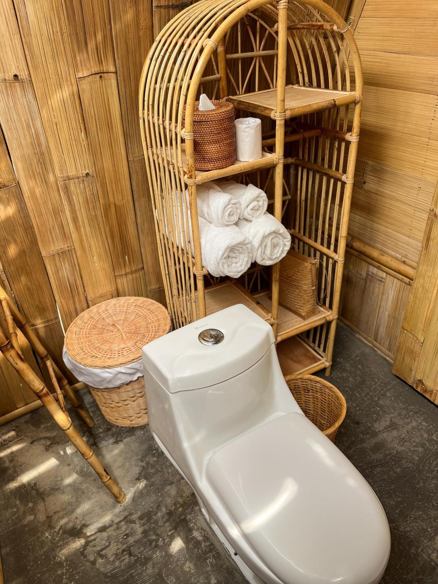 Kawig Bamboo House - Ricefield View, Eco Bamboo Home Tampaksiring ภายนอก รูปภาพ