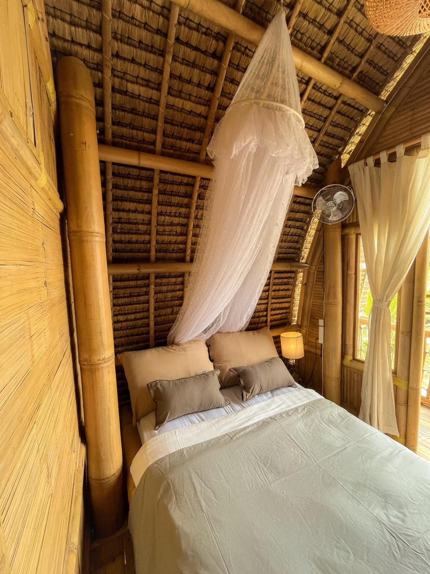 Kawig Bamboo House - Ricefield View, Eco Bamboo Home Tampaksiring ภายนอก รูปภาพ