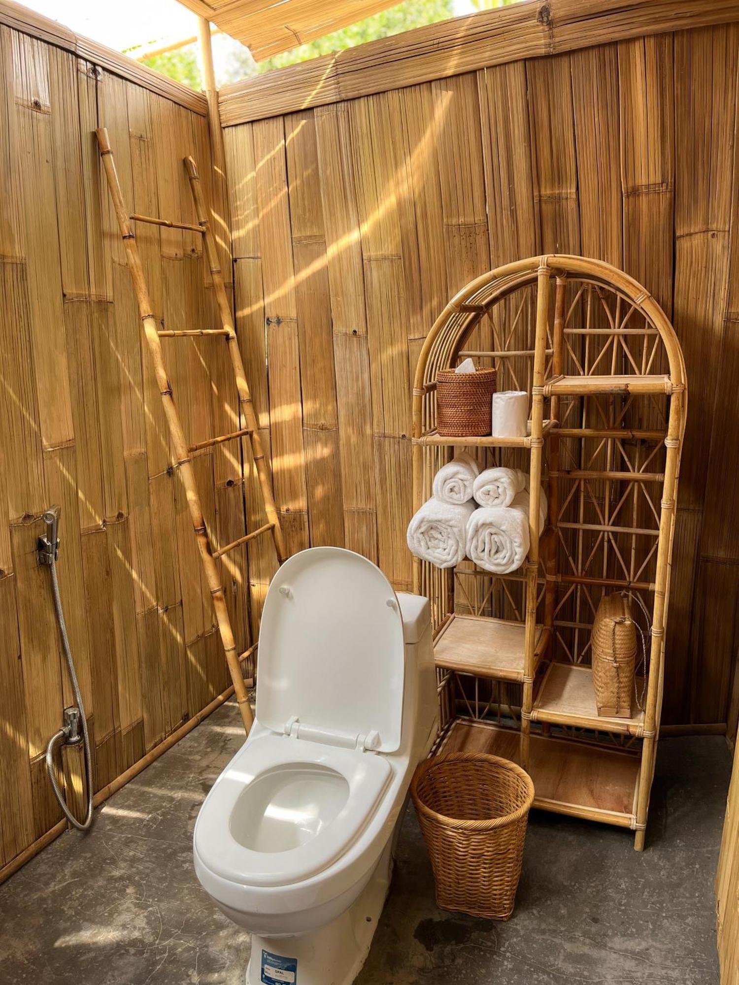 Kawig Bamboo House - Ricefield View, Eco Bamboo Home Tampaksiring ภายนอก รูปภาพ