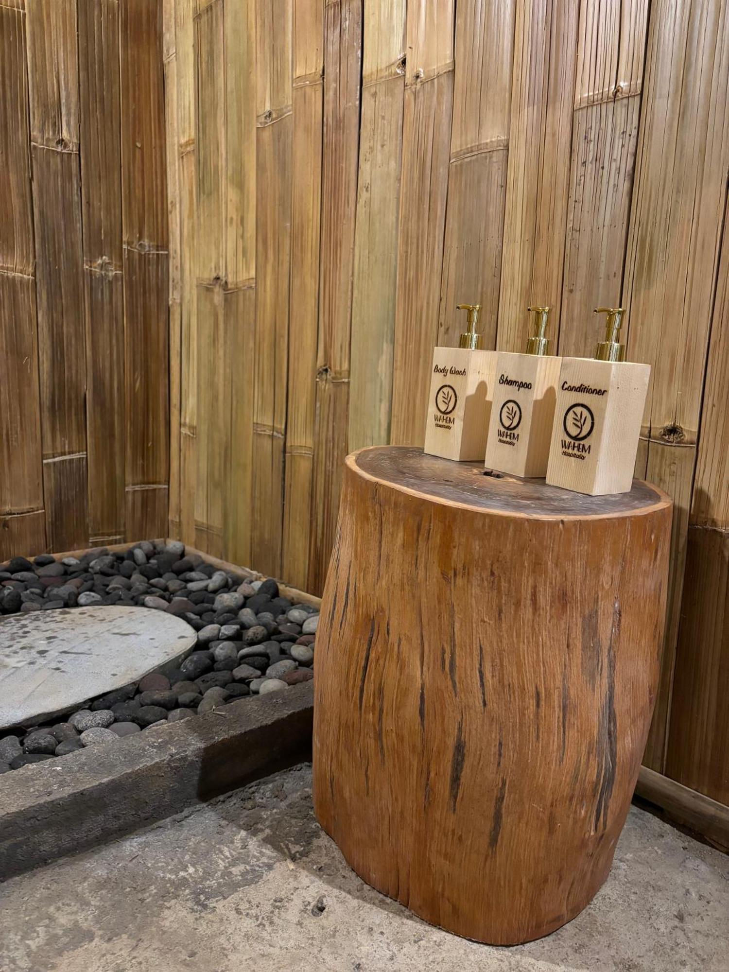 Kawig Bamboo House - Ricefield View, Eco Bamboo Home Tampaksiring ภายนอก รูปภาพ
