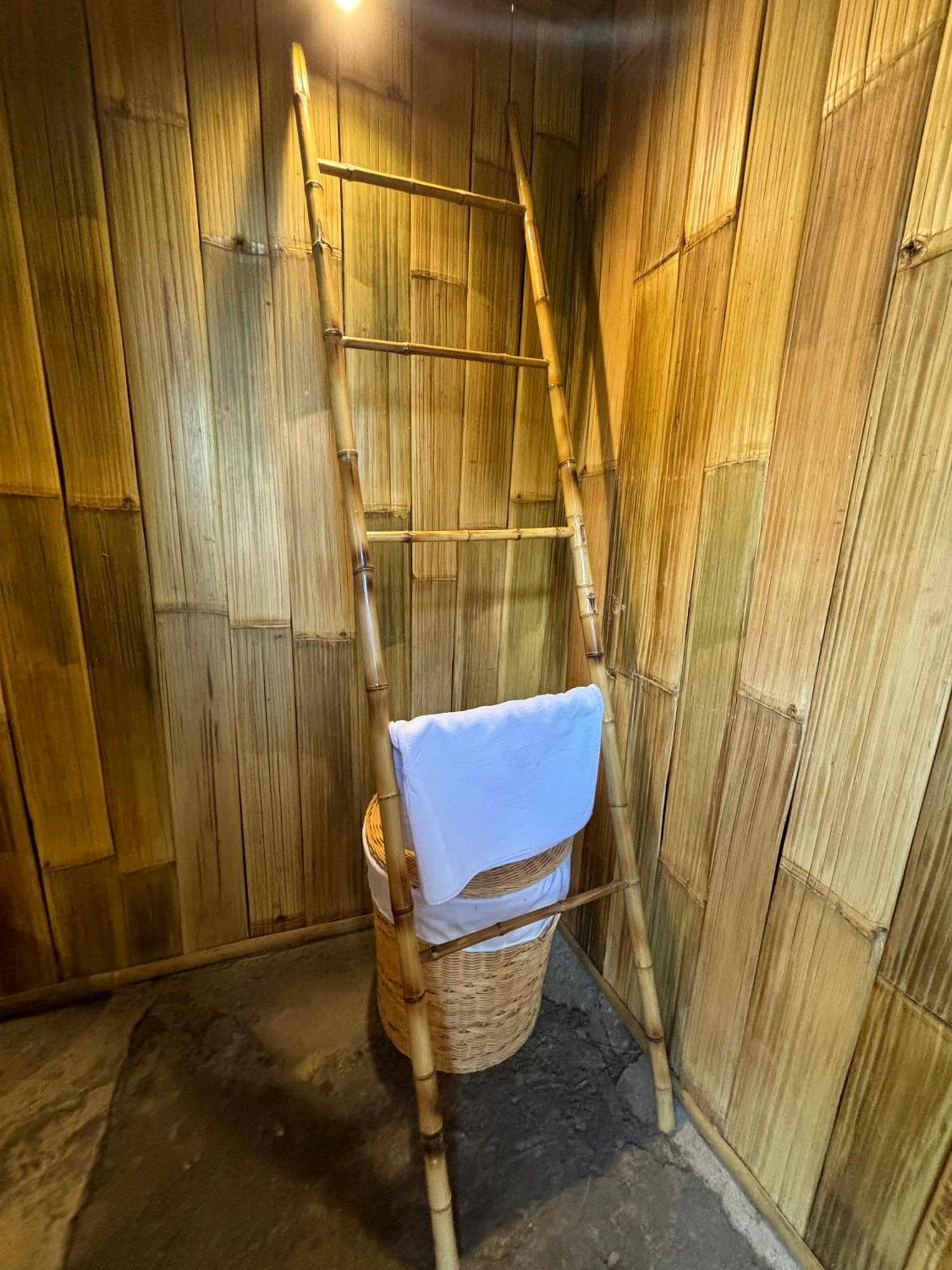 Kawig Bamboo House - Ricefield View, Eco Bamboo Home Tampaksiring ภายนอก รูปภาพ